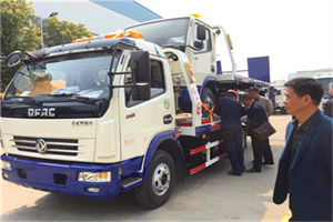 汤阴汽车道路救援拖车价格